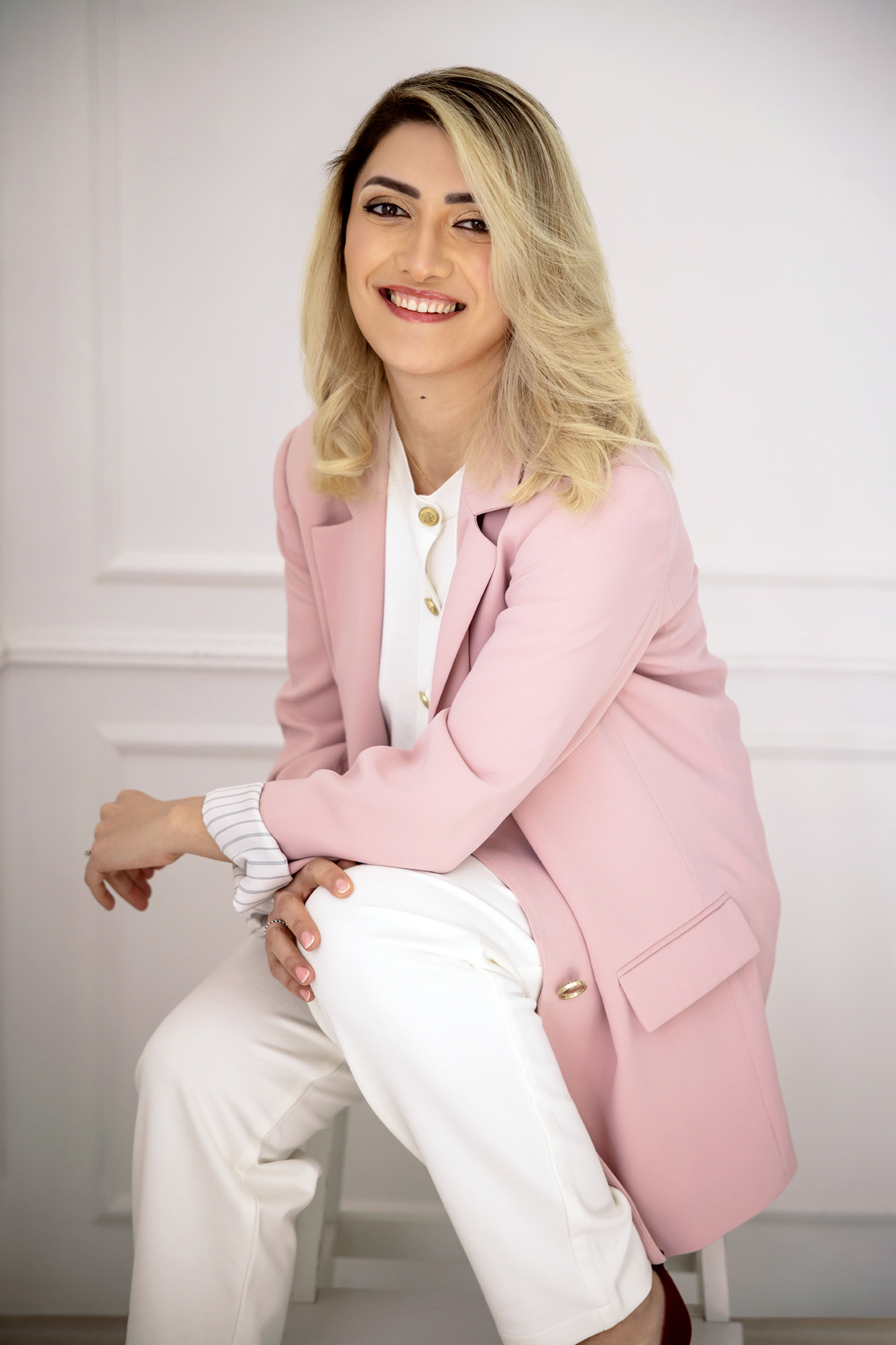 Dr. Mina Mustafayeva — Fachärztin für Gynäkologie